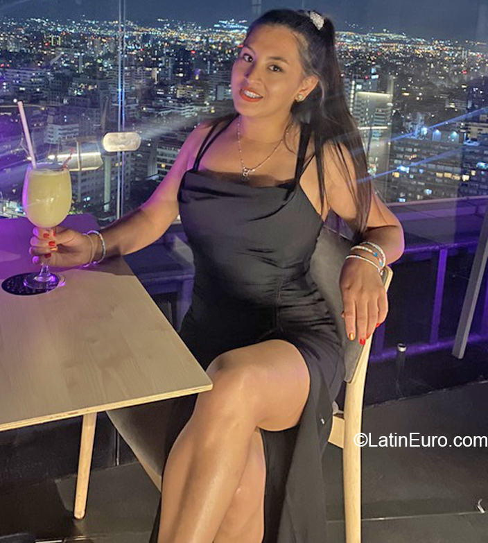Date this young Chile girl Celeste from Santiago CL361