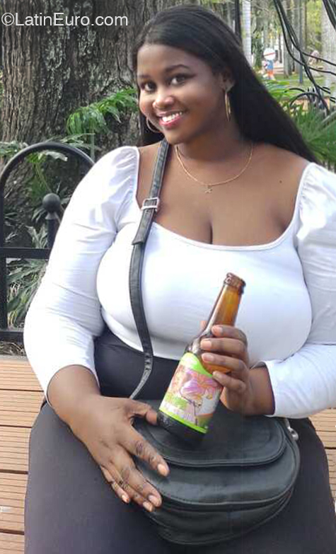 Date this athletic Colombia girl Danna from Cali CO32130