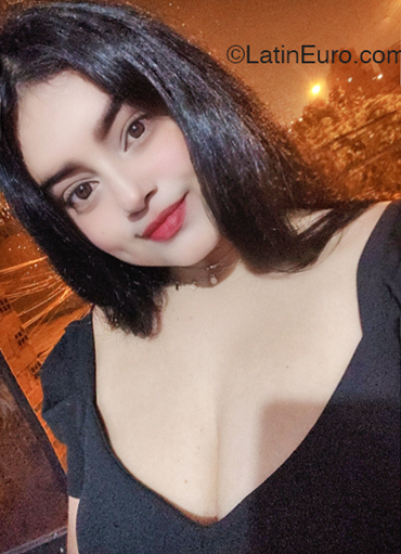 Date this charming Peru girl L. Garcia from Los Angeles - Estados Unidos US22358