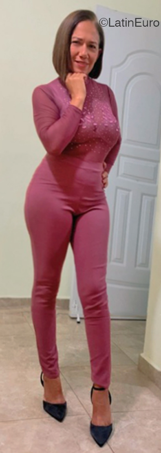Date this foxy Dominican Republic girl Rosanna from San Pedro De Macoris DO46535