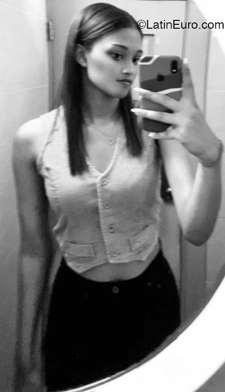 Date this fun Dominican Republic girl Camila from Higuey DO47506