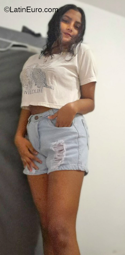 Date this delightful Colombia girl Fernanda from Bogota CO32579