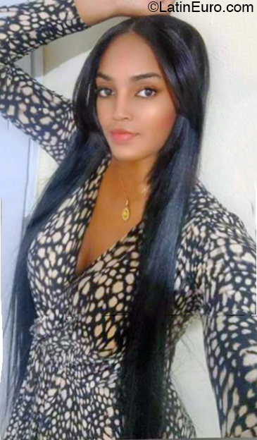 Date this young Dominican Republic girl Nallely from Santo Domingo DO50802