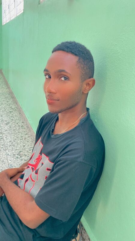 Date this tall Dominican Republic man Jos&eacute; from Dominican Republic DO51135