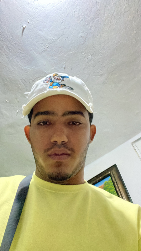 Date this tall Dominican Republic man Diego from Santo Domingo DO53182