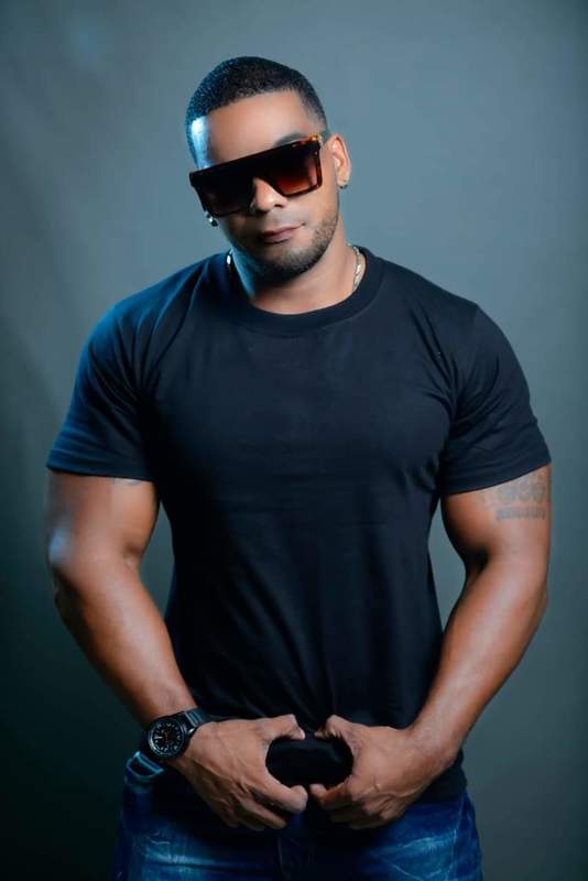 Date this happy Dominican Republic man Dariel from Santiago DO54145