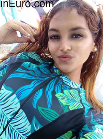 Date this delightful Venezuela girl LaMorena from Caracas VE5117