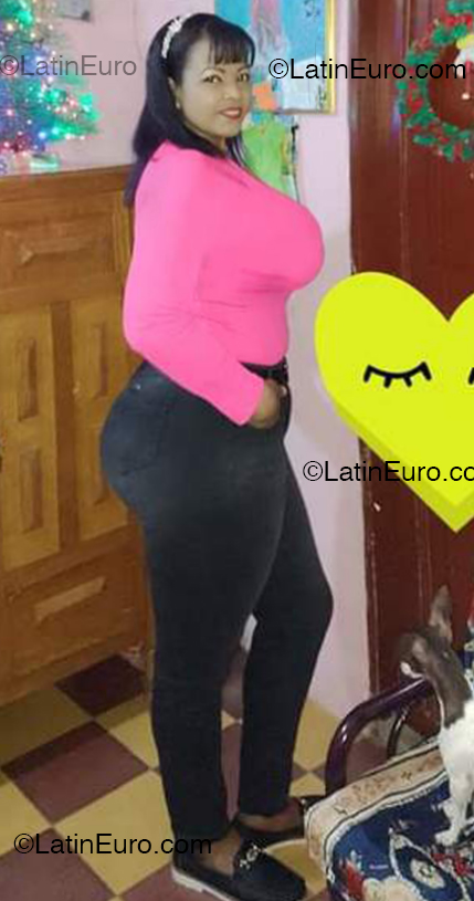 Date this fun Colombia girl Yura from Bogota CO33615