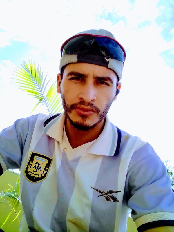 Date this exotic Argentina man Cornek from Gobernador Ingeniero Valentin Virasoro AR986