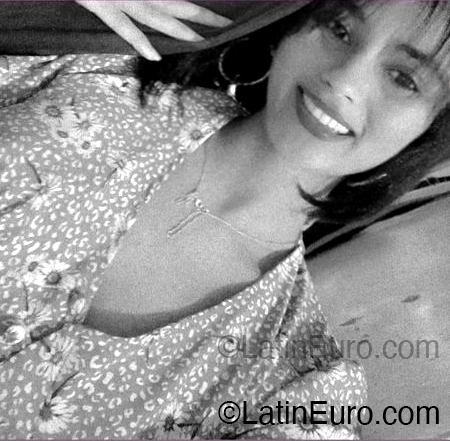 Date this nice looking Dominican Republic girl Iris from La Romana DO54517