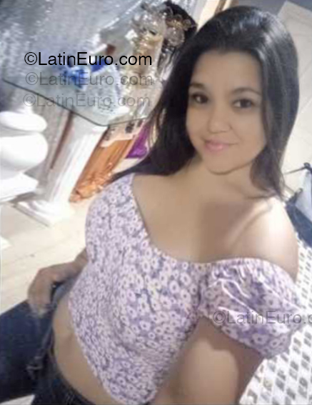 Date this hard body Venezuela girl Johana from Maracay VE5244