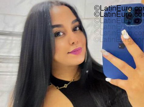 Date this passionate United States girl Maria from Miami US25102