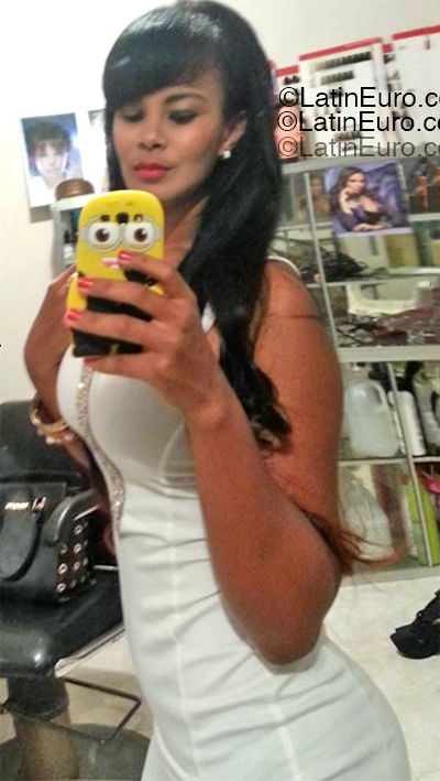 Date this voluptuous Dominican Republic girl Marinelly from Santo Domingo DO55248