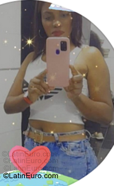 Date this delightful Colombia girl Salome from Bogota CO33411