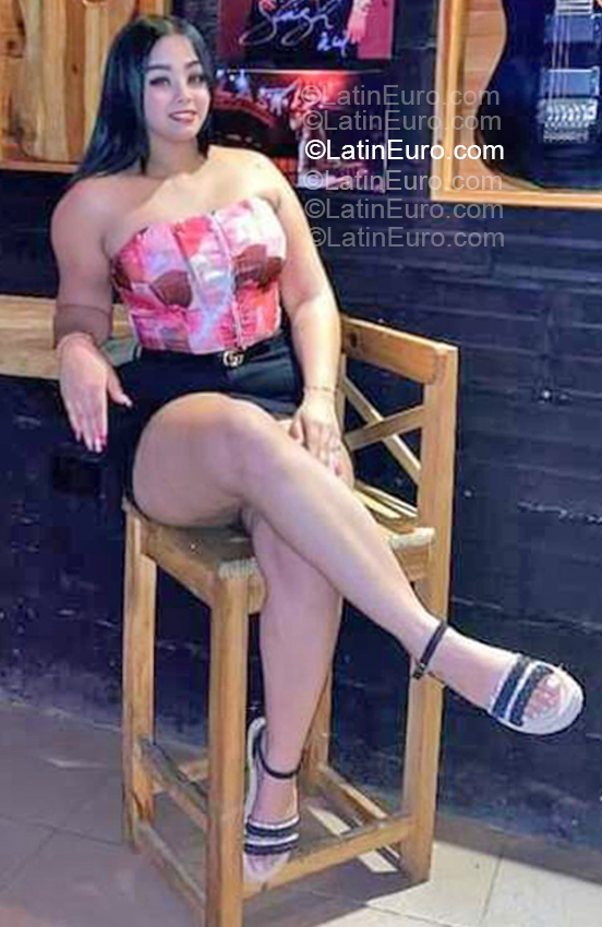Date this happy Argentina girl Anabel from Las Flores AR999