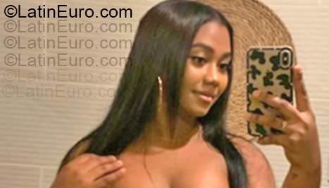 Date this sultry Dominican Republic girl Damaris from Puerto Plata DO55349