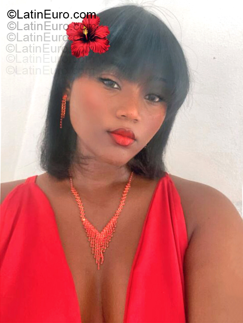 Date this sensual Dominican Republic girl Edugry from Santo Domingo DO55375