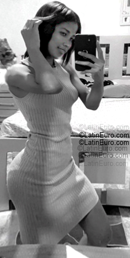Date this delightful Dominican Republic girl Elisbeth from San Pedro De Macoris DO55446