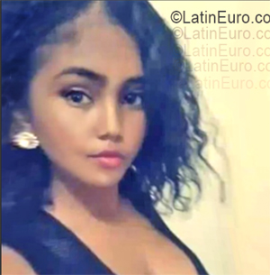 Date this funny Dominican Republic girl Angelica from Santo Domingo DO55540