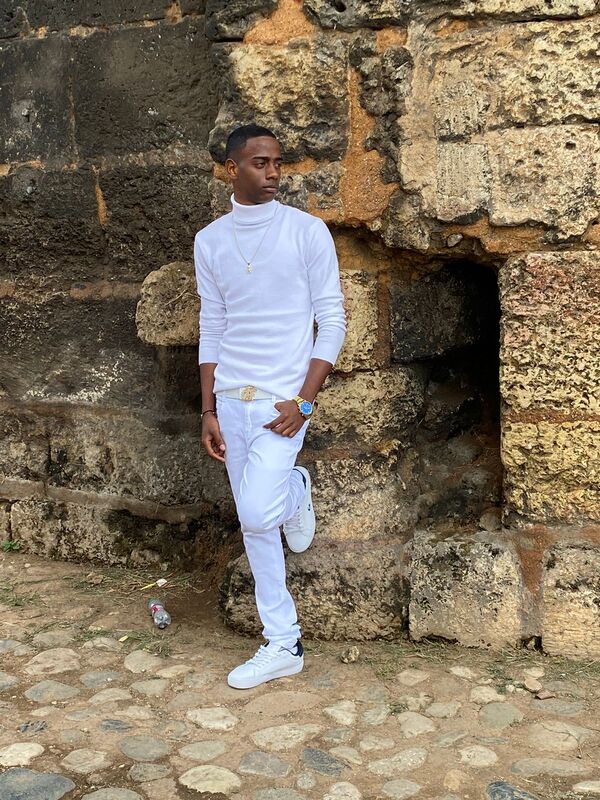 Date this sultry Dominican Republic man Avergualo from Rep&uacute;blica Dominicana DO55646