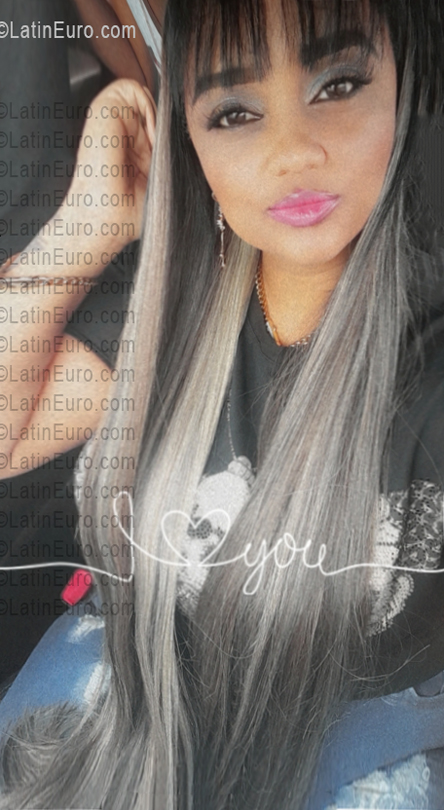 Date this delightful Dominican Republic girl Ana from Santo Domingo DO56321