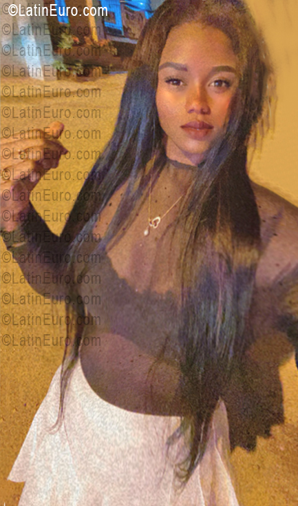 Date this fun Dominican Republic girl Masiel from Santo Domingo DO55929
