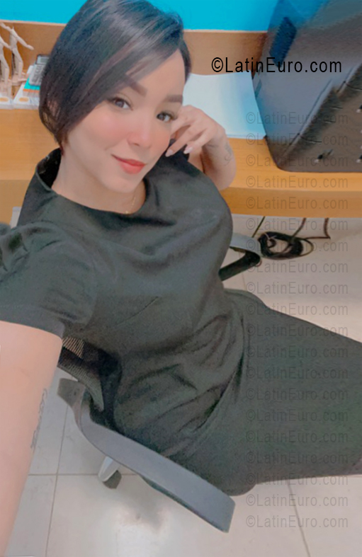 Date this young Brazil girl Dubra from Brasilia BR12405