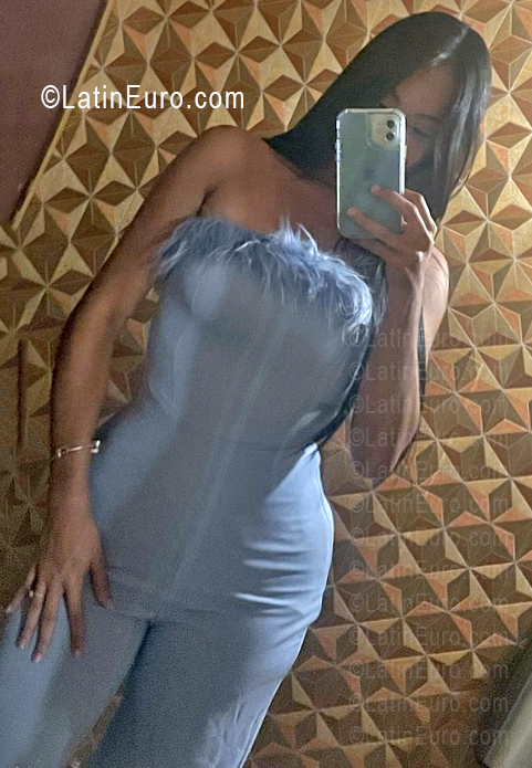 Date this cute Dominican Republic girl Frankelia from Santo Domingo DO55964