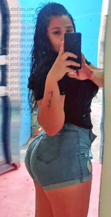Date this hard body Brazil girl Gricel from Manaus BR12409