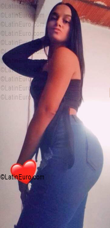 Date this hot Venezuela girl Franyer from Caracas VE5426