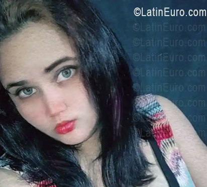 Date this charming Venezuela girl Nazareth Hernandez from El Tigre VE5524