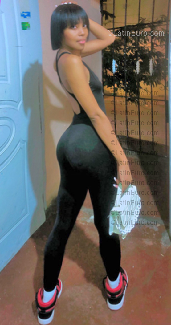 Date this lovely Dominican Republic girl Jhoa from Rep&amp;uacute;blica Dominicana DO56259