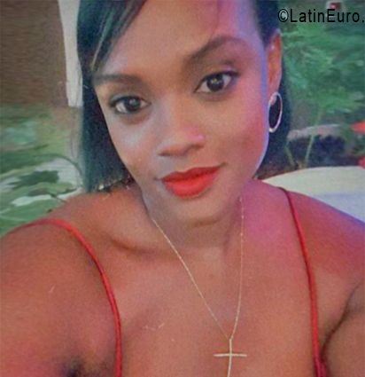 Date this charming Dominican Republic girl Seline from Santo Domingo DO56706