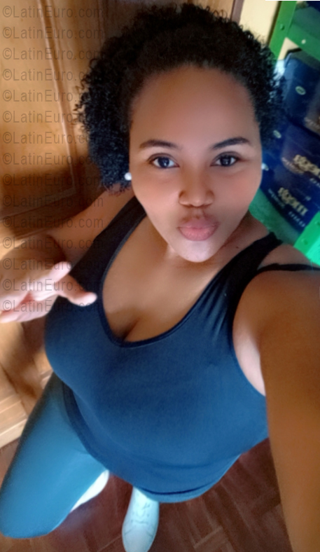 Date this young Venezuela girl Nairelis from Bolivar VE5700