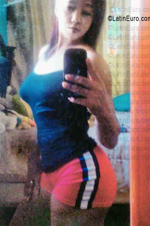 Date this hard body Dominican Republic girl Lina from Esperanza DO56541