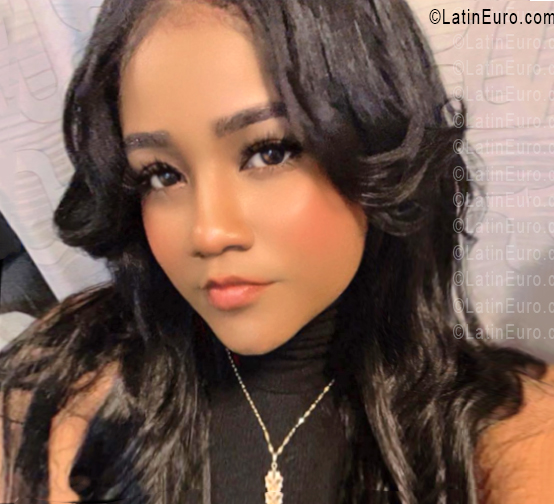 Date this charming Puerto Rico girl Rossy from San Juan PR269