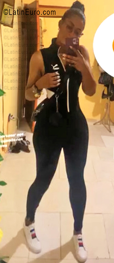 Date this exotic Dominican Republic girl Daniela from Barahona DO56595
