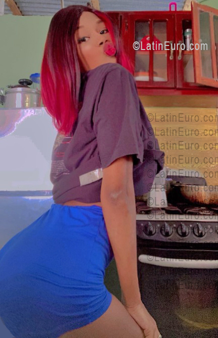 Date this funny Dominican Republic girl Ester from Santo Domingo DO56667