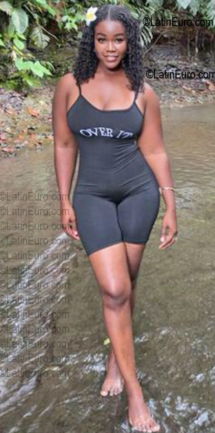 Date this tall Ecuador girl Narcisa from Esmeraldas EC1152