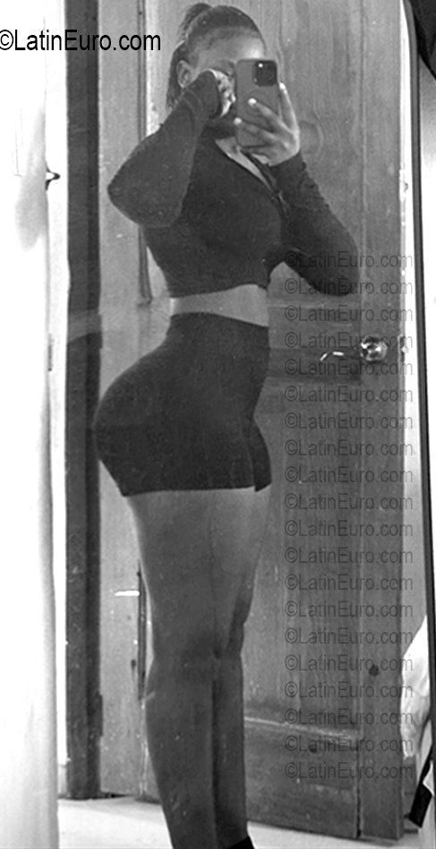 Date this fun Dominican Republic girl Angelina from Santo Domingo DO56740
