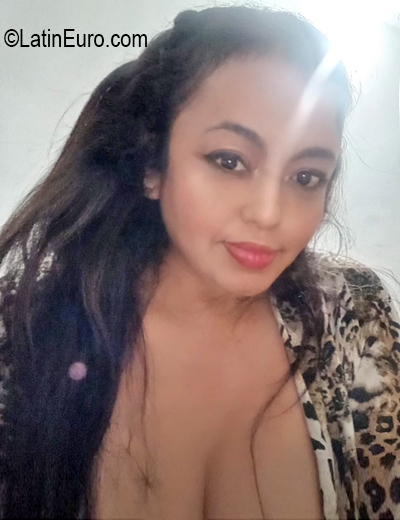 Date this gorgeous Colombia girl PAOLA from Cúcuta CO33795