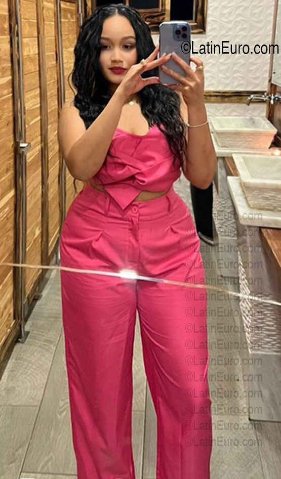 Date this fun Dominican Republic girl Rosa from Santiago DO56820