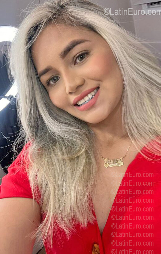 Date this gorgeous Brazil girl Nayara from Manaus BR12438