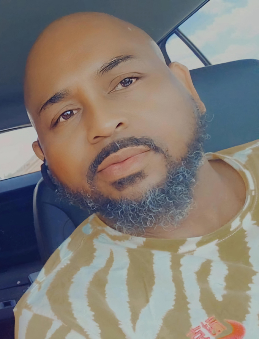 Date this lovely United States man Carl from Houston US25694