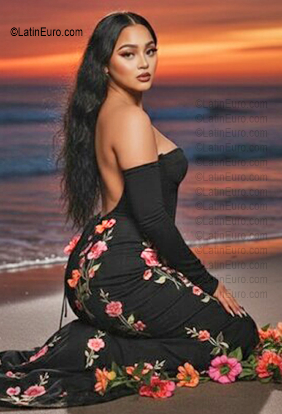 Date this good-looking Dominican Republic girl Edily from Santiago De Los Caballeros DO56989