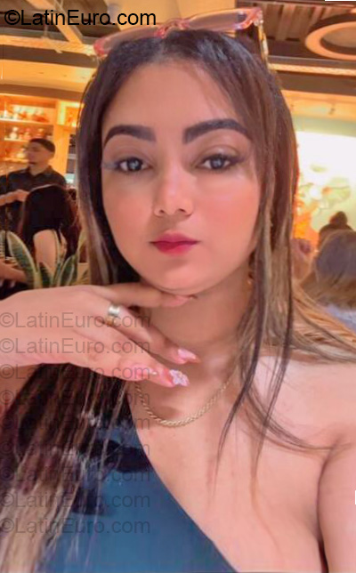 Date this young Dominican Republic girl Rossy from Santo Domingo DO57098