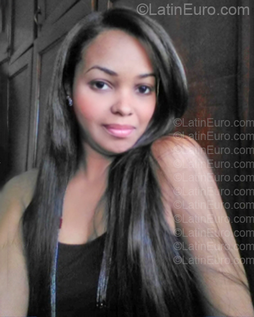 Date this funny Dominican Republic girl Ivy from Santo Domingo DO57152