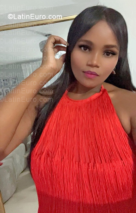 Date this attractive Dominican Republic girl Cami from Santo Domingo DO57319